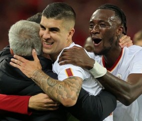 开云-金州勇士训练开放日，国际比赛日刷新队史纪录引欢呼，意大利杯在即，阵容厚度经受考验的简单介绍