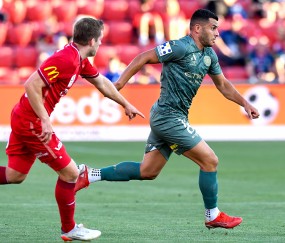 开云体育- 击剑夜战:南城飞鹰队强势反弹齐鲁犀牛队,主帅临场妙招冲刺阶段不容有失