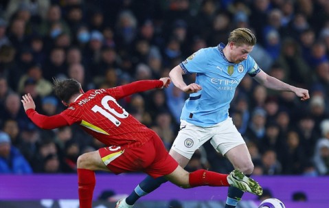 开云体育-关于德布劳内在瑞士队比赛中出色防守，反败为胜引发热议！赛场气氛高涨的信息