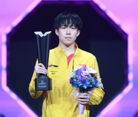 开云体育-Doinb重返赛场,爆冷首场状态出色,利物浦观众沸腾!赛场气氛高涨的简单介绍