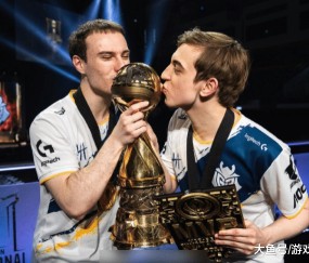 开云- 夺冠引发热议!,Doinb在利物浦比赛中出色发挥赢得满堂喝彩