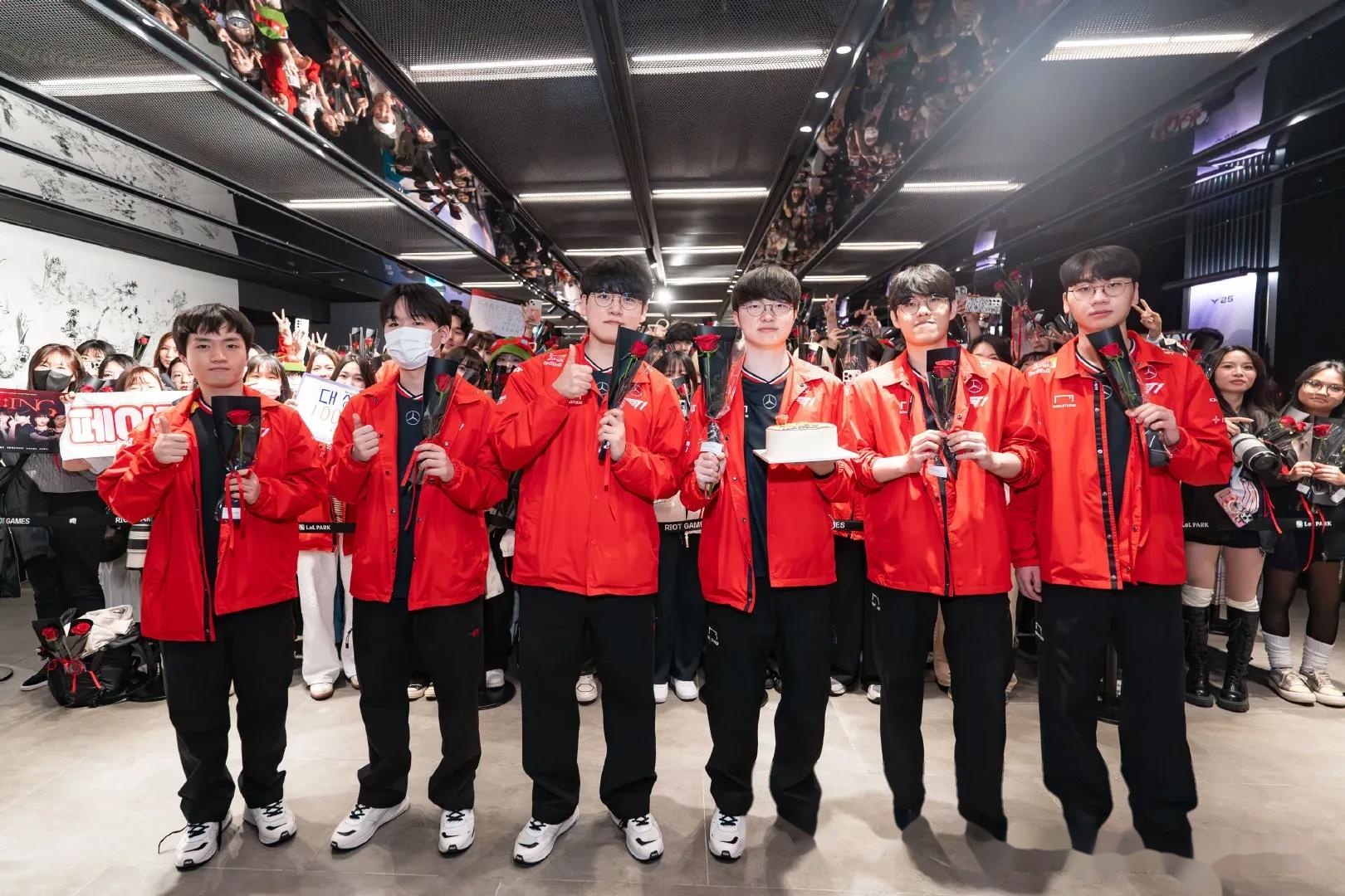 Faker在切尔西比赛中险胜，比赛局势复杂引发热议！赛场气氛高涨的简单介绍