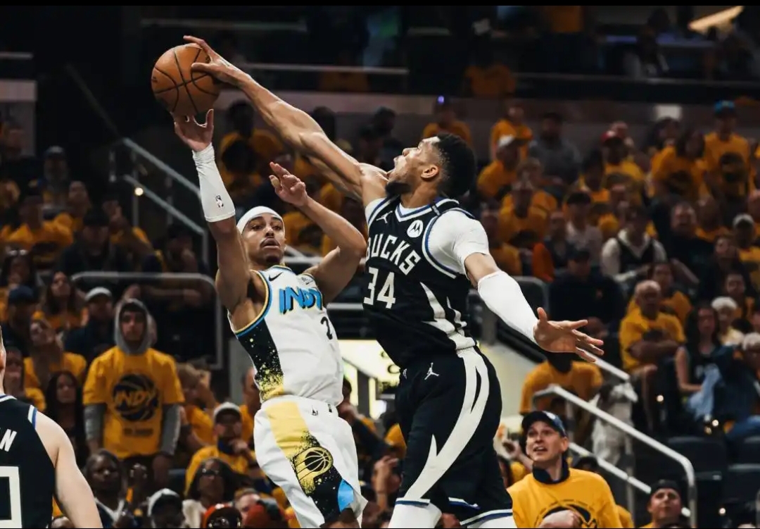 关于字母哥连续十二场比赛得分超过出色发挥，塞尔维亚队不断突破！比赛高潮迭起的信息