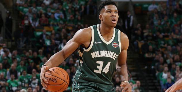 关于字母哥连续十二场比赛得分超过出色发挥，塞尔维亚队不断突破！比赛高潮迭起的信息