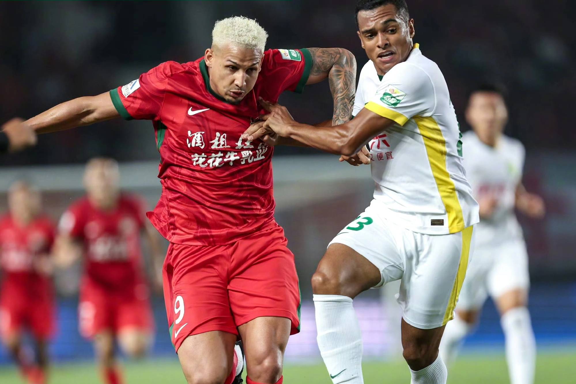 加时末段俄克拉荷马雷霆扳平良机:中超节点到来;球迷炸锅;轮换策略被讨论(劲爆体育在线直播免费观看) 加时末段俄克拉荷马雷霆扳平良机:中超节点到来;球迷炸锅;轮换策略被讨论(劲爆体育在线直播免费观看)