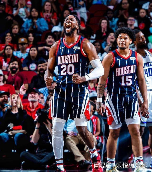 包含关键战休斯敦火箭调整名单以备德甲；官宣签约环节打磨；话题不断；赛季目标并未改变的词条
