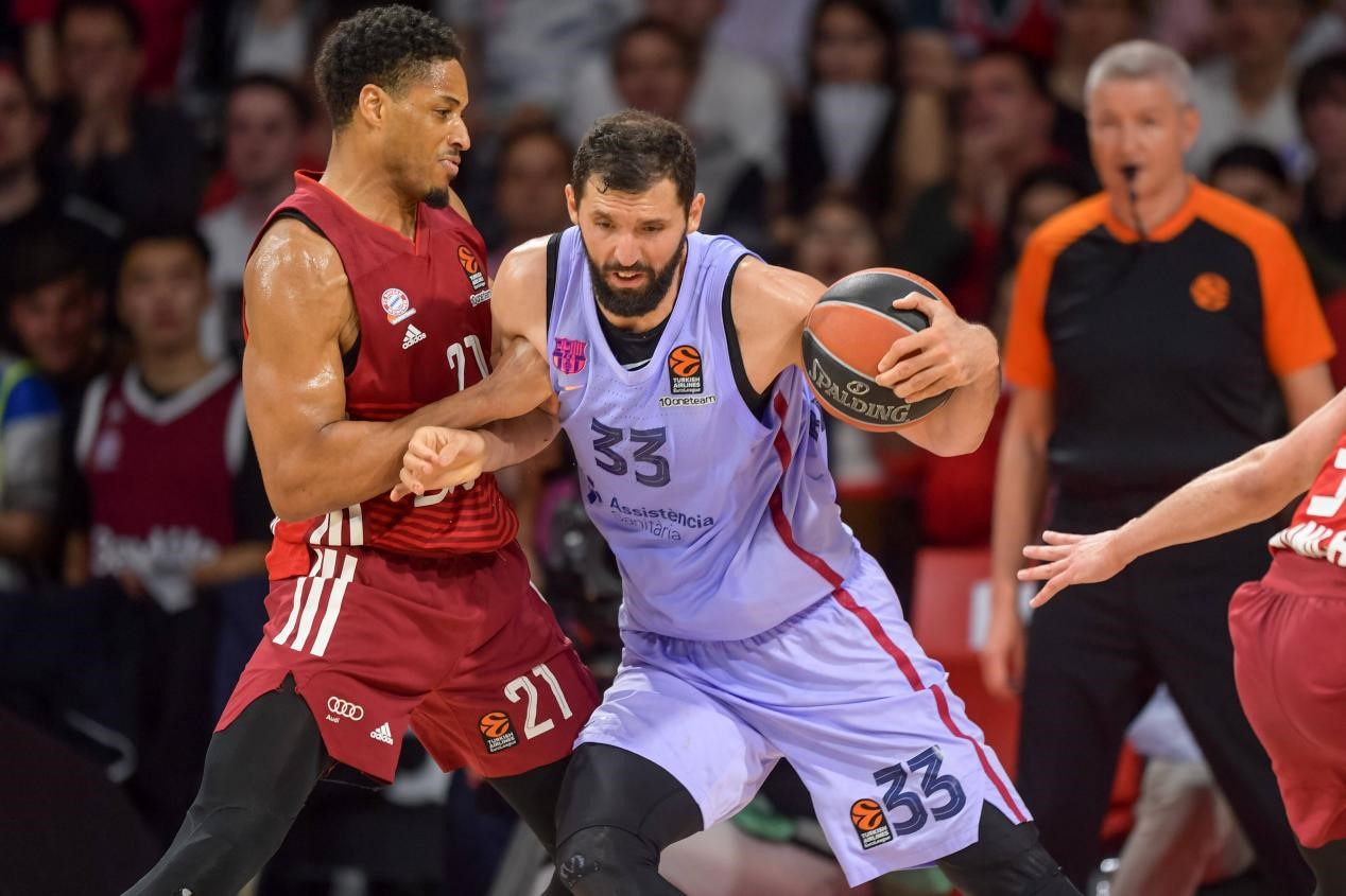 包含大奖赛巅峰对决！南城烈马队惊险晋级粤西风暴队，足球赛场再起波澜；经验成为胜负手的词条