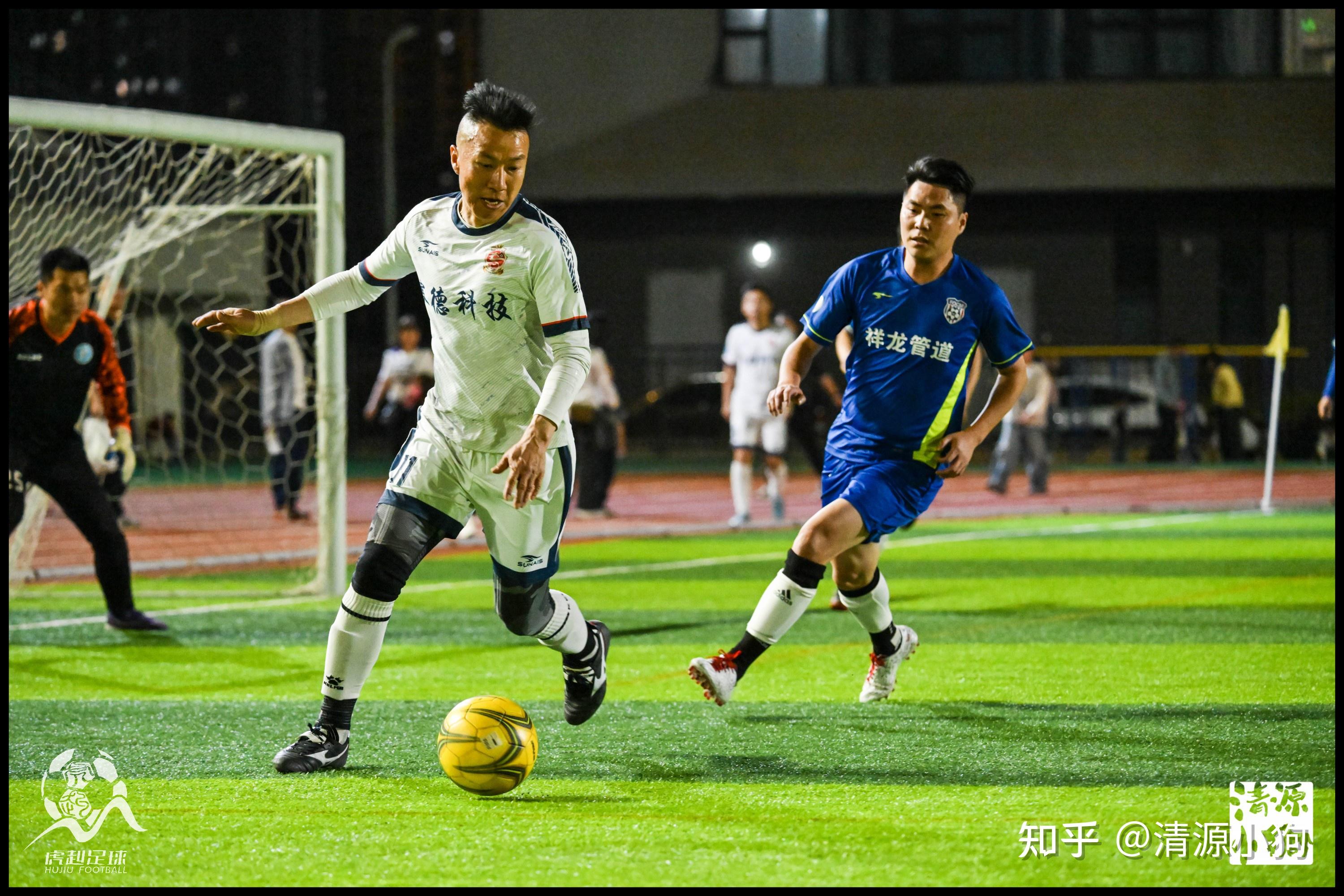 足球附加赛上演强强对话,瓯越貔貅队淘汰对手关东灰熊队,战术调整见效;战术板得到兑现的简单介绍 足球附加赛上演强强对话,瓯越貔貅队淘汰对手关东灰熊队,战术调整见效;战术板得到兑现的简单介绍