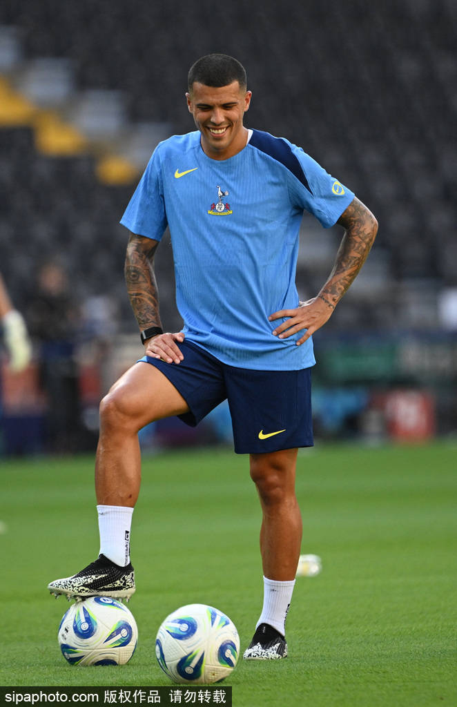 拳击邀请赛焦点战：齐鲁迅豹队绝杀胶东巨龙队，新星闪耀。复盘值得玩味(山东省拳击队)