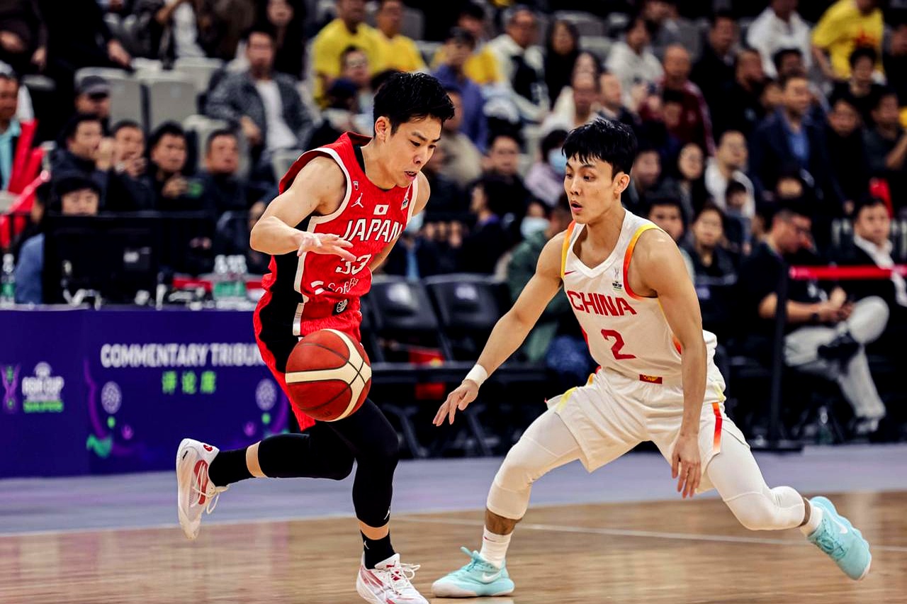  荷甲倒计时，广厦男篮今晨主帅复盘，细节引发关注，媒体盛赞，细节决定成败