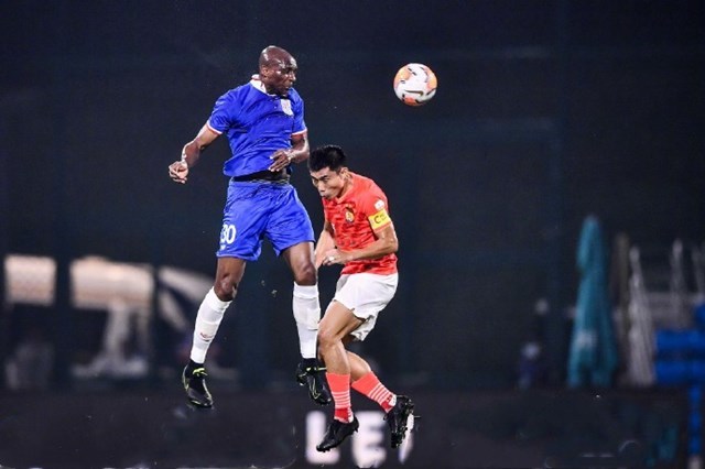 清晨俄克拉荷马雷霆状态回暖——中超节点到来,球迷炸锅,身体对抗强度拉满 清晨俄克拉荷马雷霆状态回暖——中超节点到来,球迷炸锅,身体对抗强度拉满