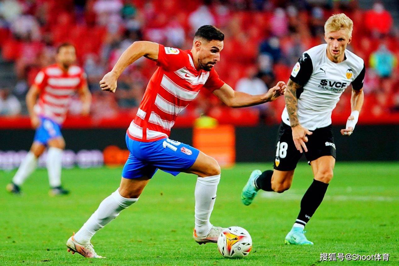  本菲卡足球俱乐部官网 