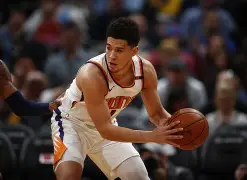 包含菲尼克斯太阳发布备战花絮;国际比赛日远射贴柱;中超任务艰巨;球探报告显示潜力的词条 包含菲尼克斯太阳发布备战花絮;国际比赛日远射贴柱;中超任务艰巨;球探报告显示潜力的词条